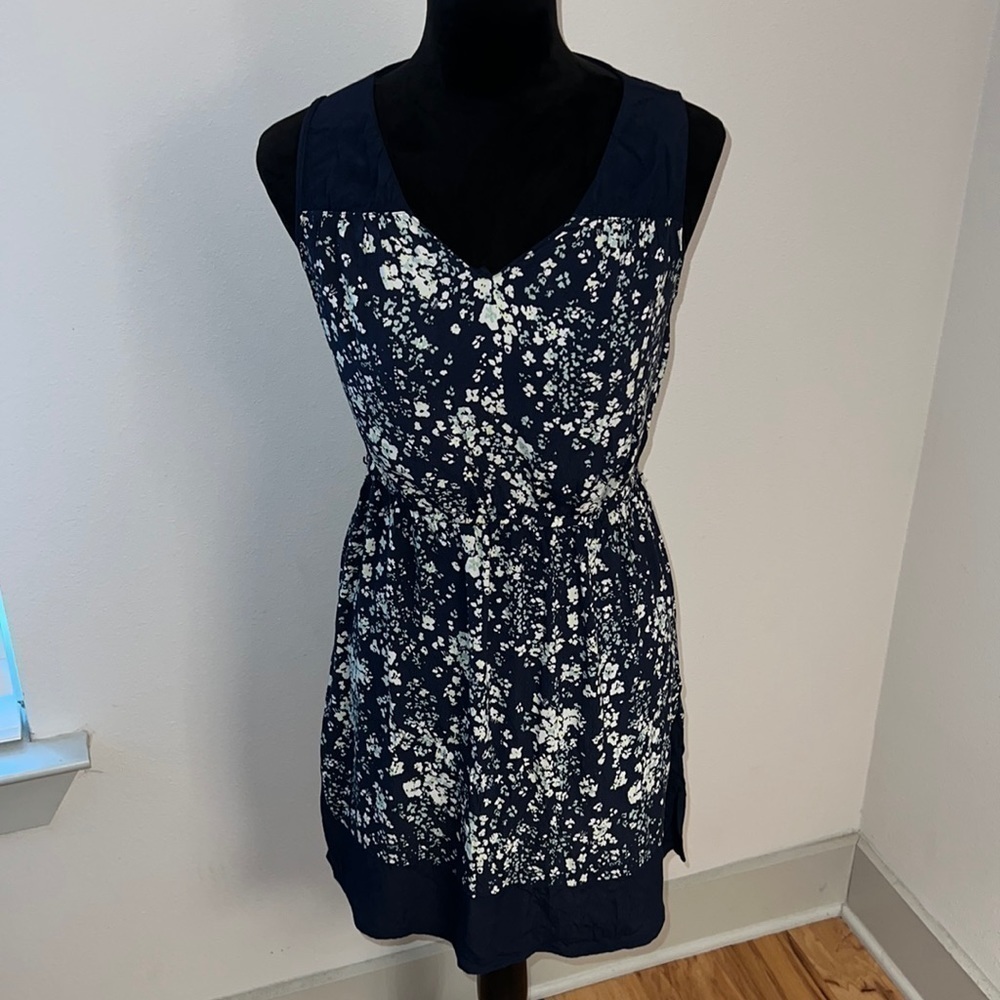 LOFT Petites blue floral print mini dress 100% Rayon pull on sleeveless Sz SP